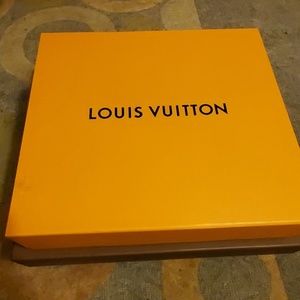 LV Box for medium sized bag